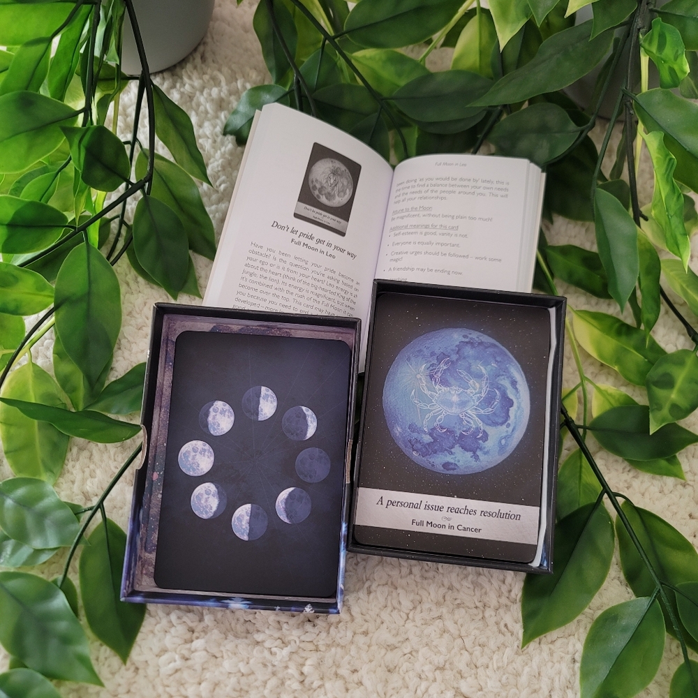Moonology Oracle Cards - Picture 3 of 3